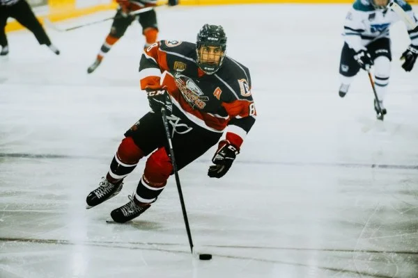 麦克戴维与埃德蒙顿油人续约谈判正式开启 年薪或创NHL历史纪录